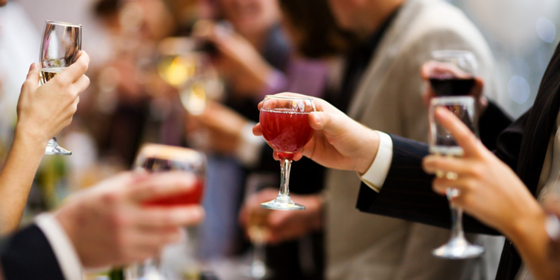 10 reasons people drink more during the holidays